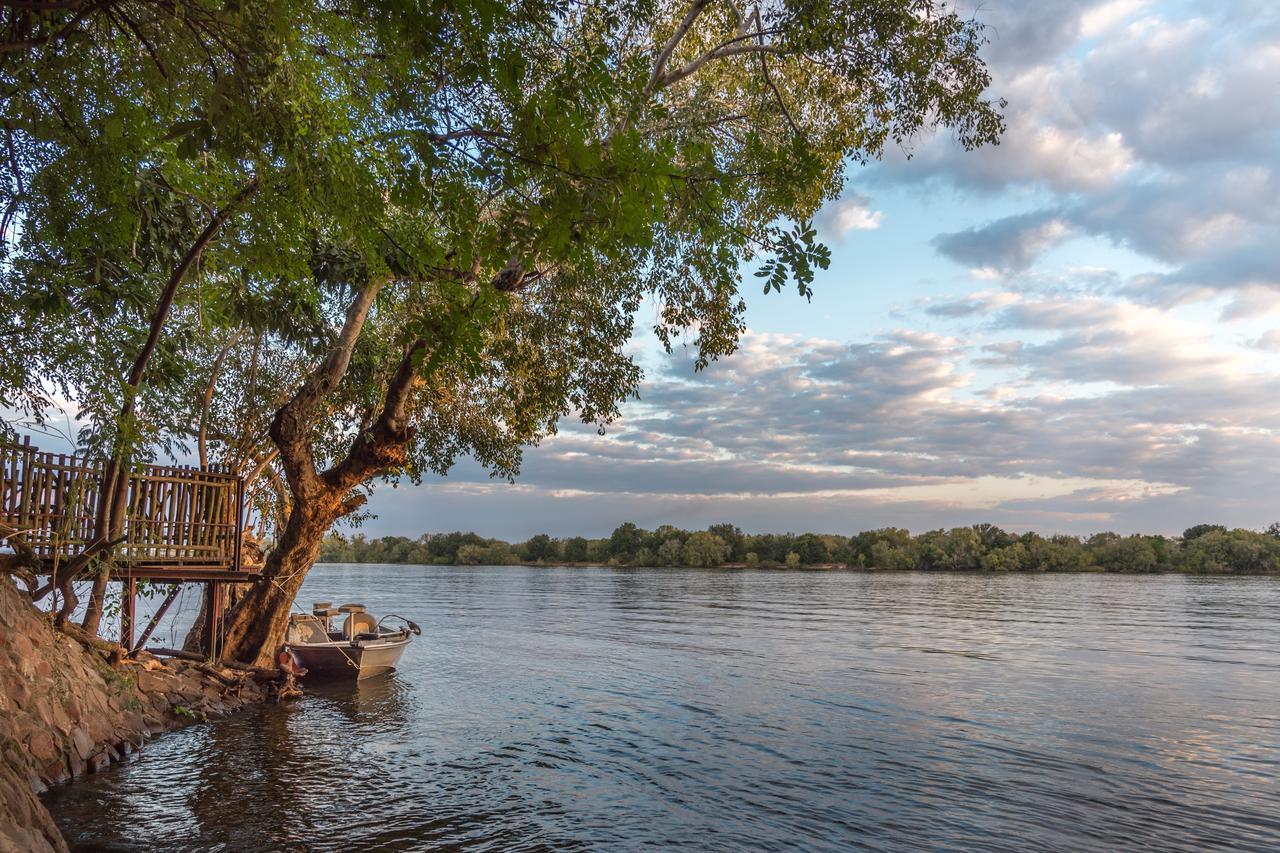 Okavango Lodge Livingstone Exterior photo